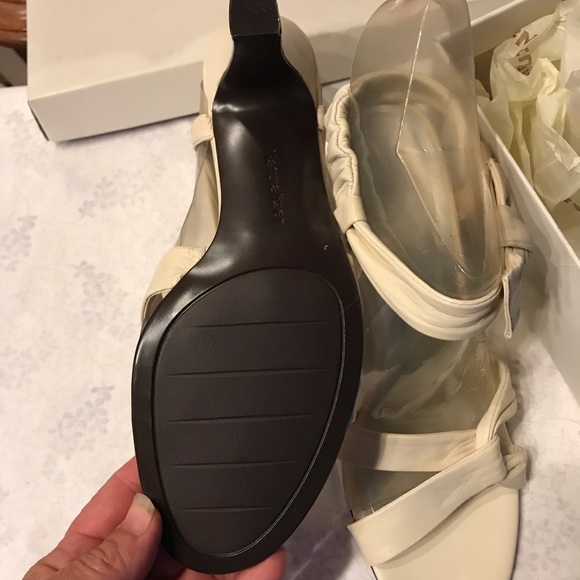 Women’s Naturalizer shoes - Picture 5 of 7